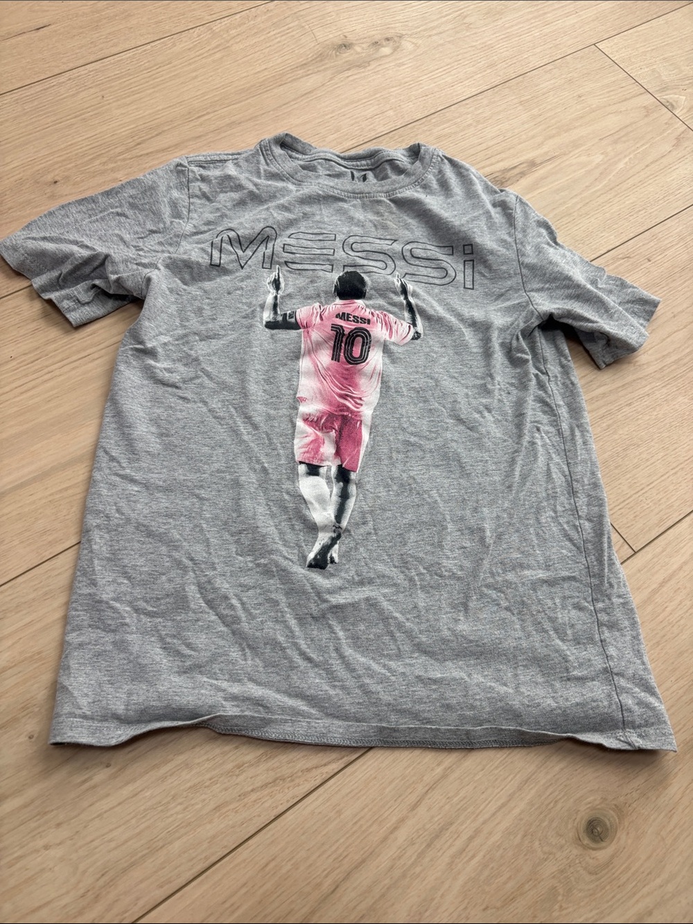 Messi Graphic Short-Sleeve T-Shirt - Gray with Pink Accent
